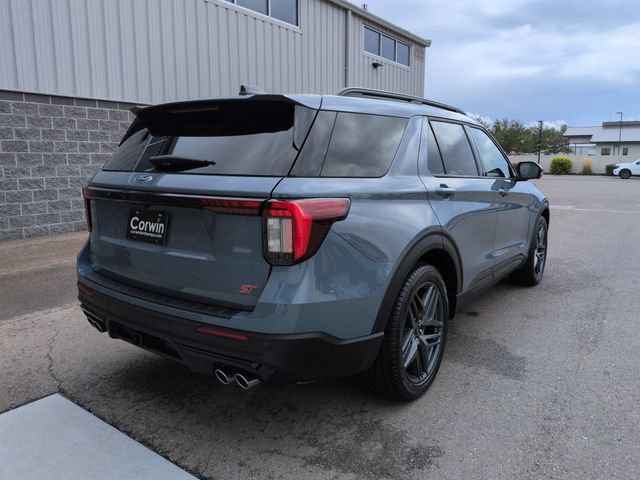 Certified 2025 Ford Explorer ST AWD/4WD image 3