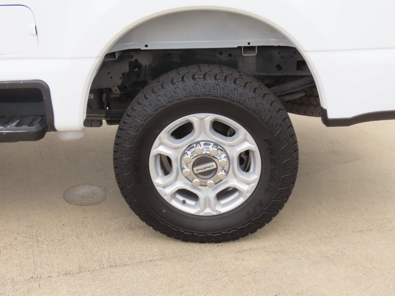 Certified 2025 Ford F250 XLT AWD/4WD image 17