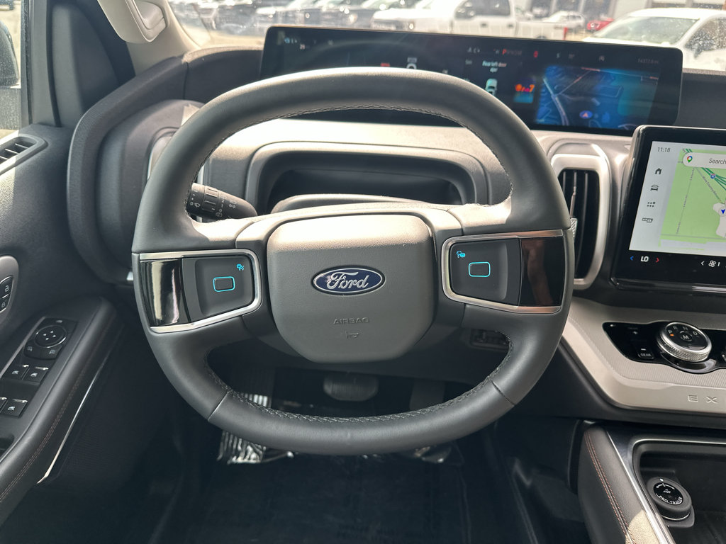 Certified 2025 Ford Expedition Active AWD/4WD image 15