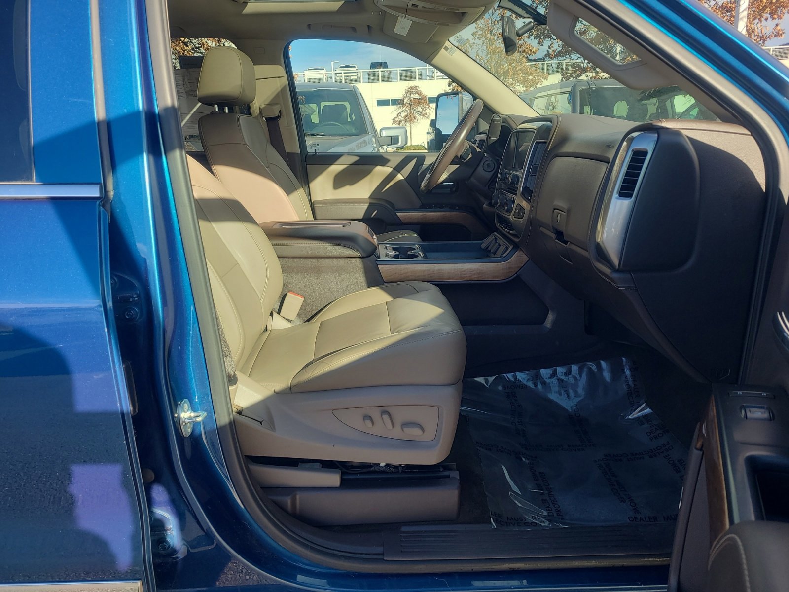 Used 2018 Chevrolet Silverado 1500 LTZ w/ Max Trailering Package image 19