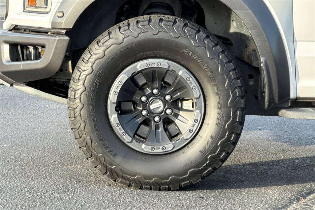 Certified 2018 Ford F150 Raptor image 24