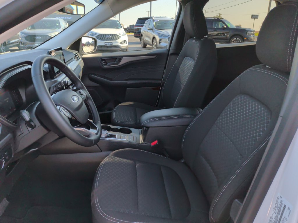 Certified 2024 Ford Escape Active AWD/4WD image 10