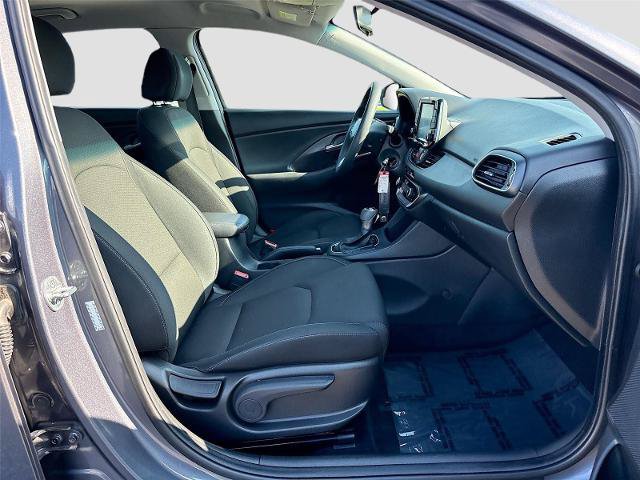 Used 2018 Hyundai Elantra GT FWD image 27