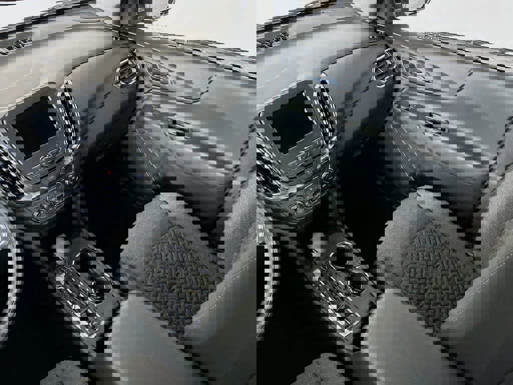 Used 2023 Chevrolet Equinox LT image 14