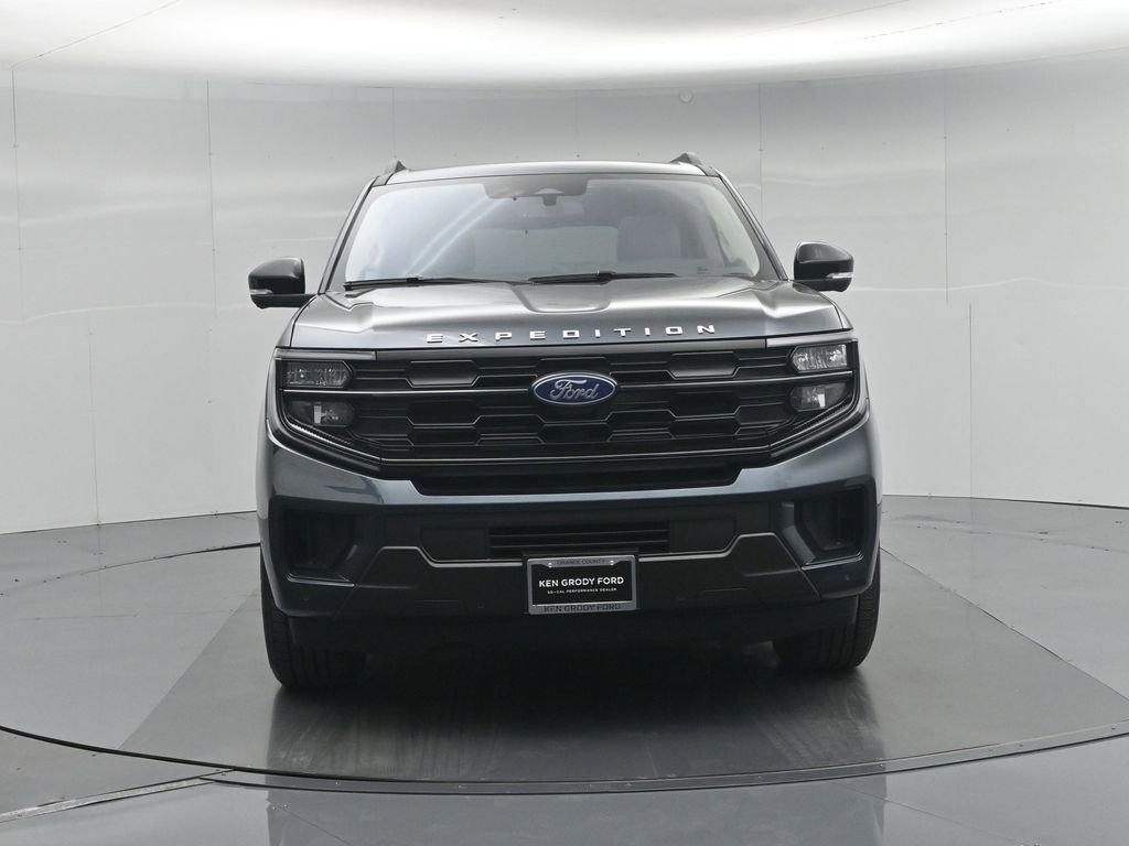 Certified 2025 Ford Expedition Max Active RWD image 31