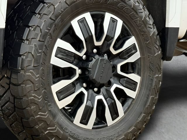 Used 2025 GMC Sierra 3500 Denali Ultimate AWD/4WD image 13