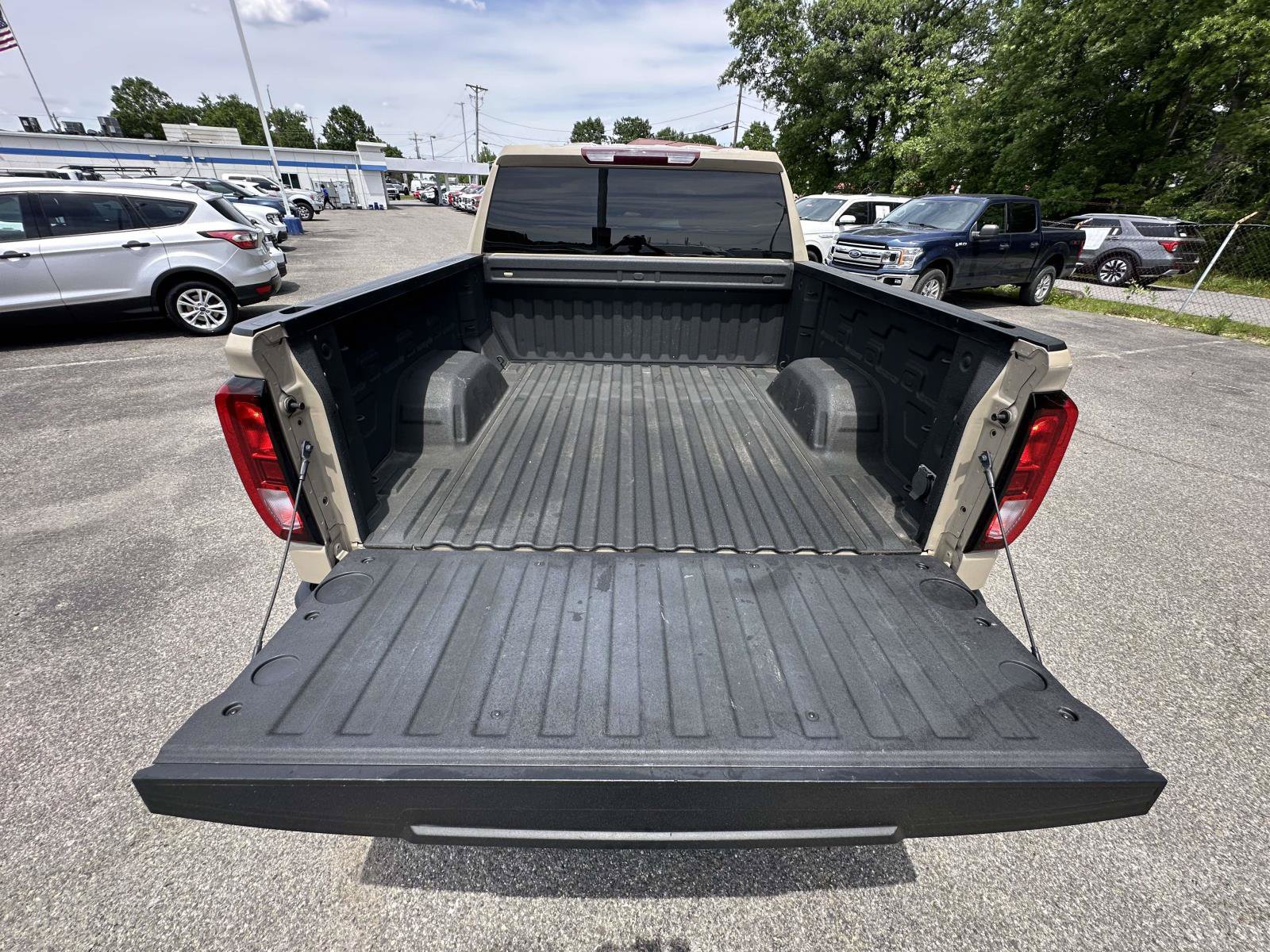 Used 2023 GMC Sierra 1500 Elevation AWD/4WD image 28