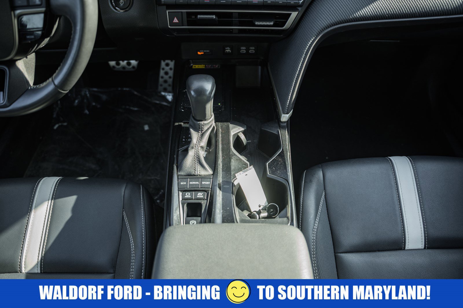 Used 2025 Toyota Camry SE image 27