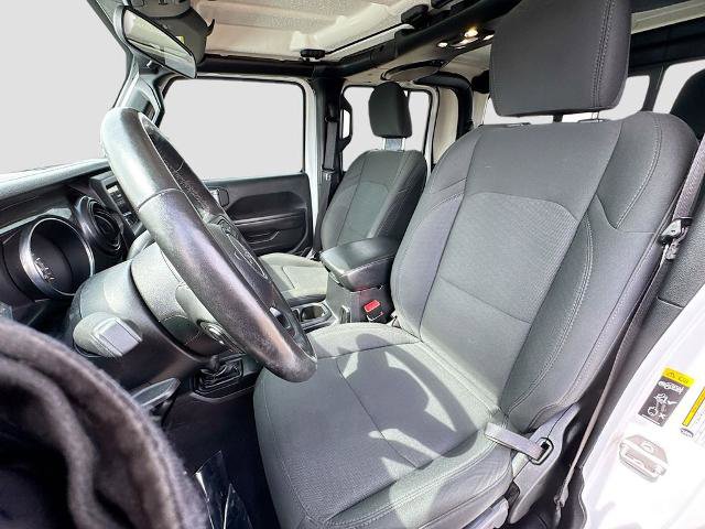 Used 2020 Jeep Gladiator Sport AWD/4WD image 17