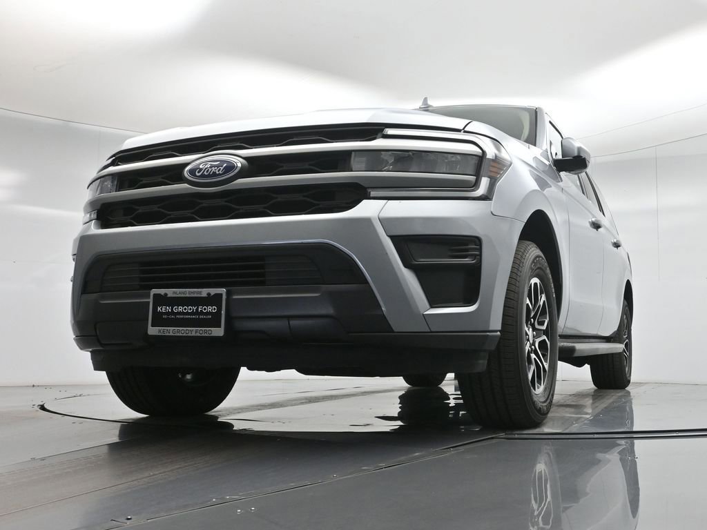 Certified 2024 Ford Expedition Max XLT image 33