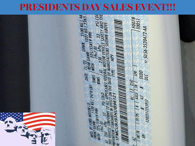 Certified 2022 Ford Escape Titanium w/ Class II Trailer Tow Package image 27