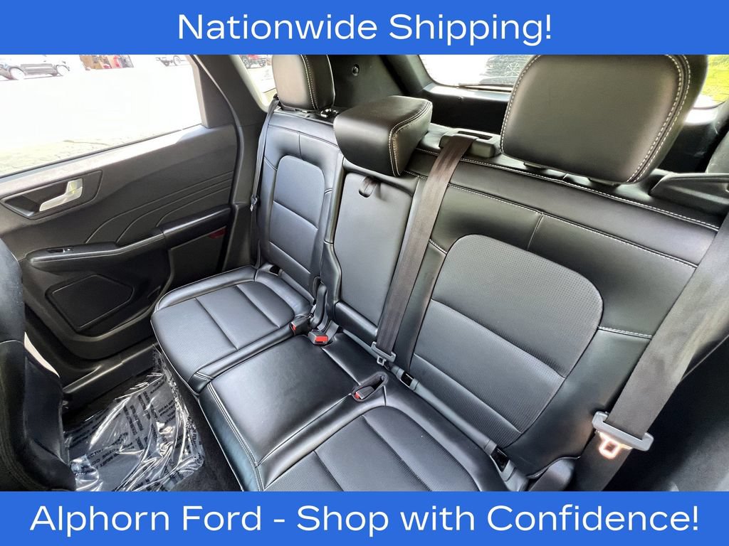 Certified 2024 Ford Escape Platinum AWD/4WD image 30