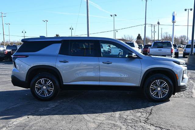 Used 2024 Chevrolet Traverse LS AWD/4WD image 8
