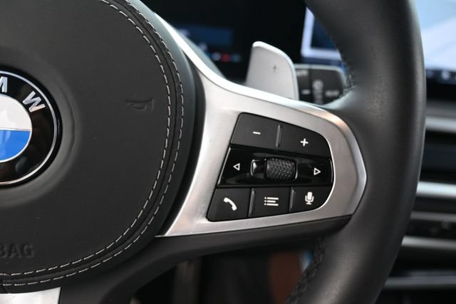 Used 2025 BMW X5 xDrive40i w/ M Sport Package AWD/4WD image 16