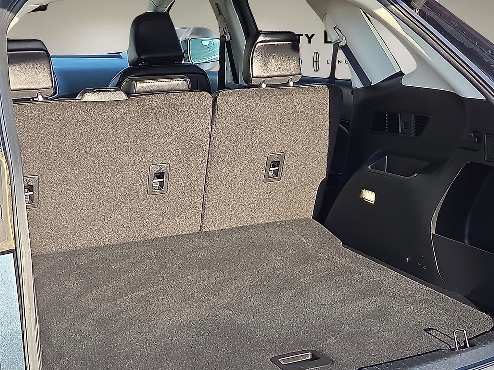 Certified 2022 Ford Edge SEL w/ Convenience Package image 8