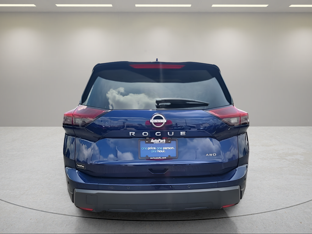 Used 2025 Nissan Rogue SV AWD/4WD image 7