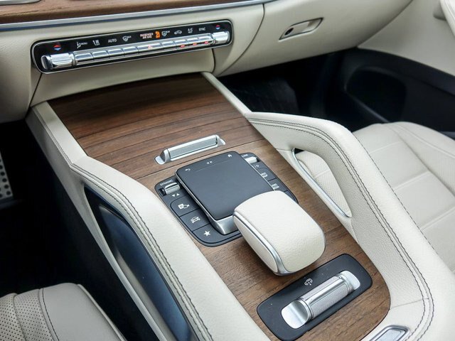 Used 2023 Mercedes-Benz GLS 450 4MATIC image 28