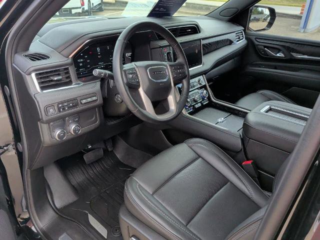 Used 2024 GMC Yukon XL Denali RWD image 25