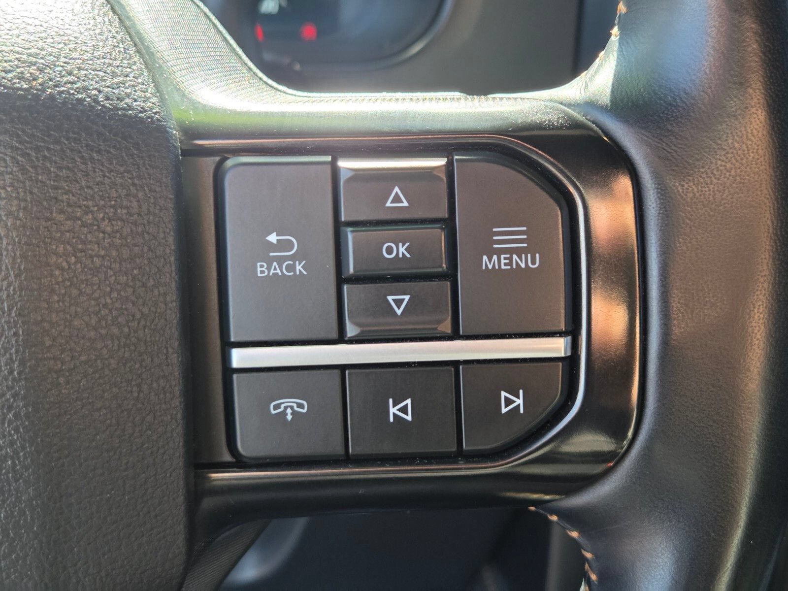 Certified 2024 Ford F350 Platinum w/ Tremor Off-Road Package AWD/4WD image 22