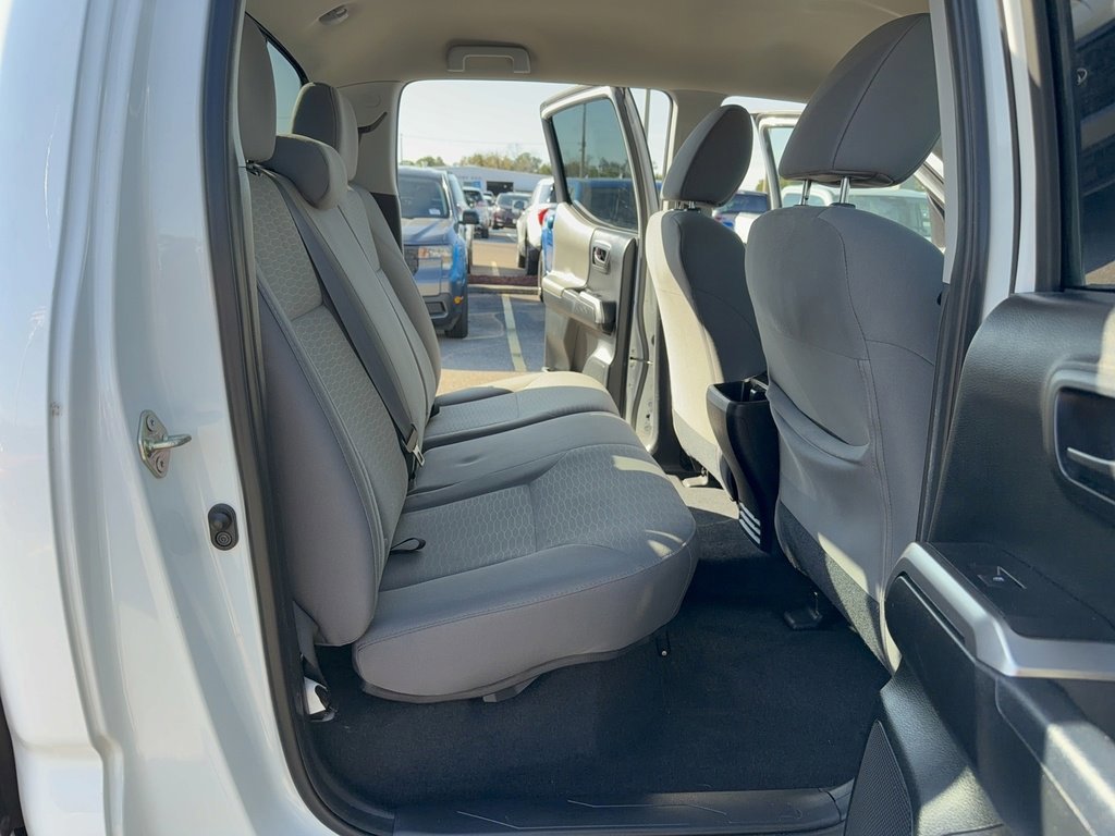 Used 2017 Toyota Tacoma SR5 image 15