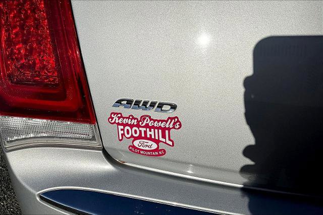 Used 2019 Chrysler 300 Limited image 8