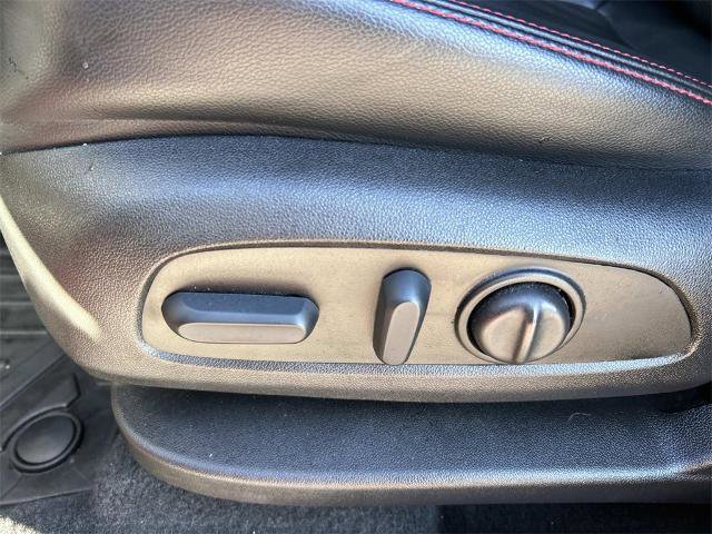 Used 2023 Chevrolet Equinox RS w/ RS Leather Package image 29
