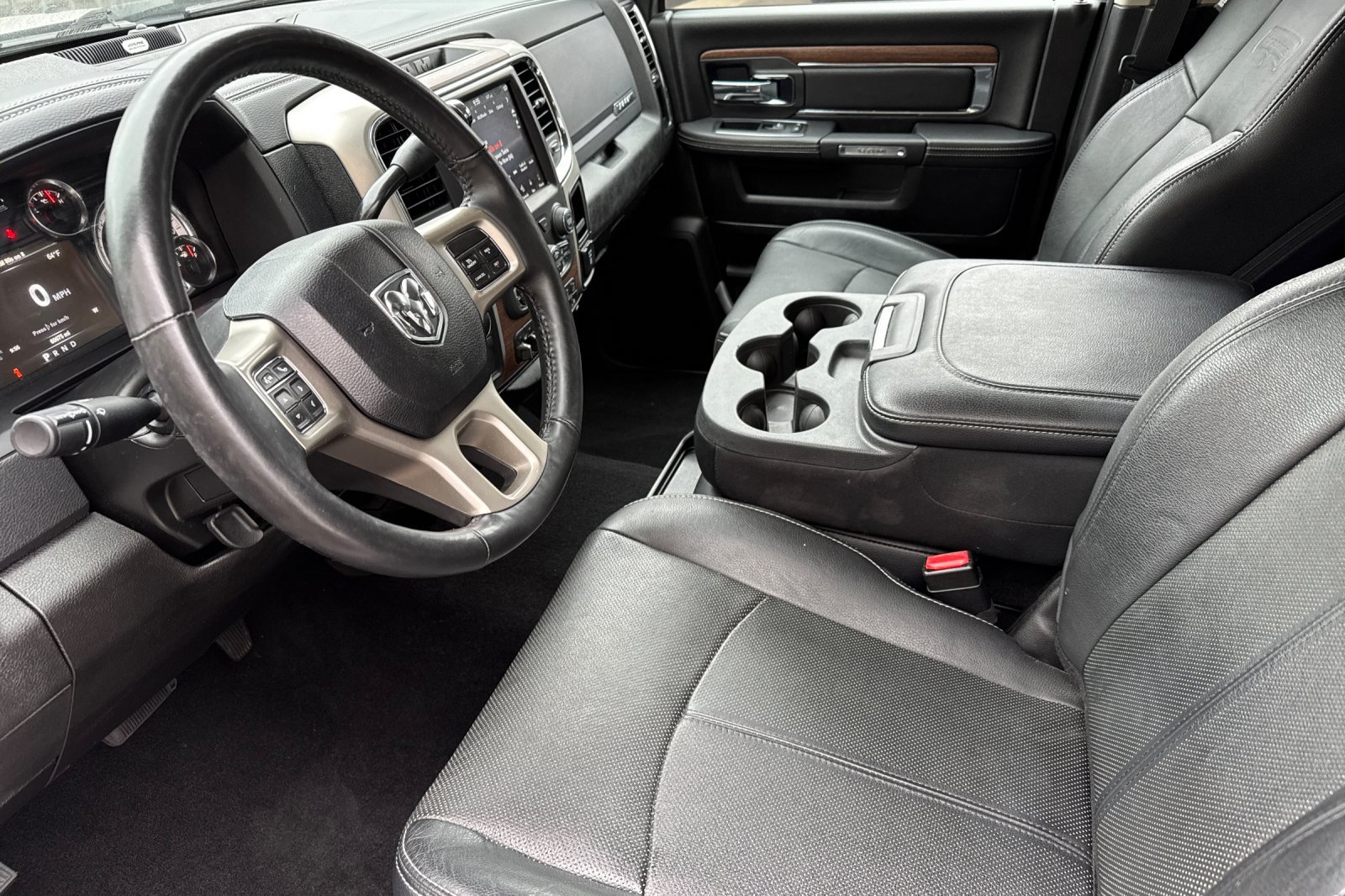Used 2018 RAM 2500 Laramie w/ Off Road Package AWD/4WD image 10