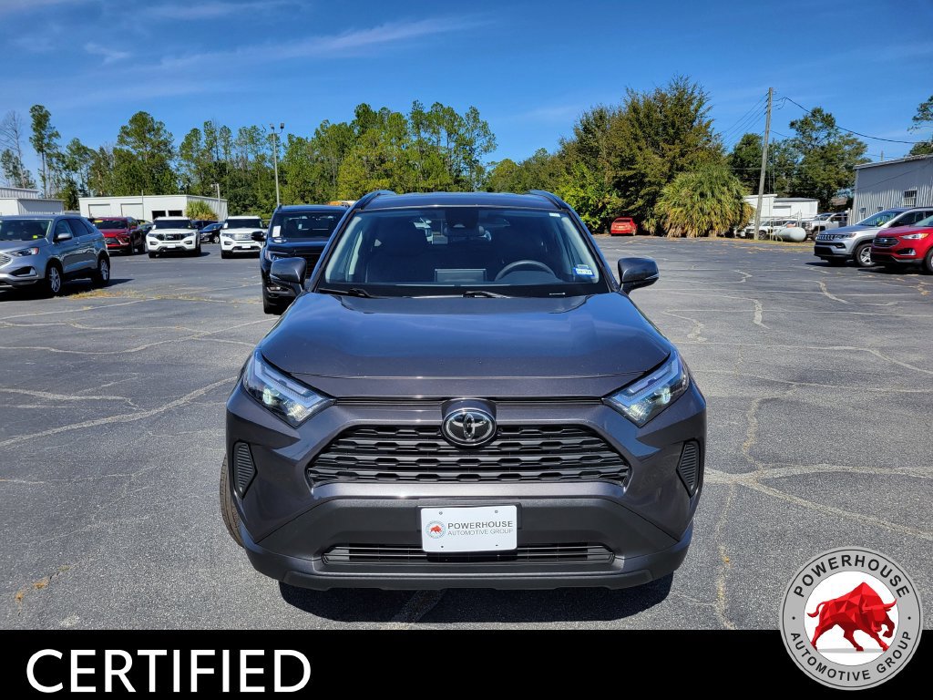 Used 2025 Toyota RAV4 XLE FWD image 10