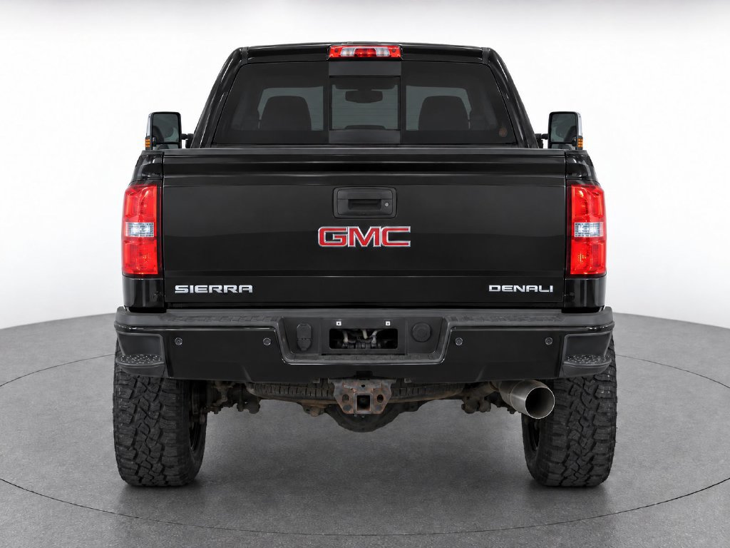 Used 2017 GMC Sierra 2500 Denali w/ Duramax Plus Package AWD/4WD image 9