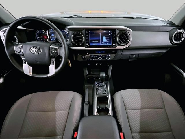 Used 2021 Toyota Tacoma SR5 AWD/4WD image 14