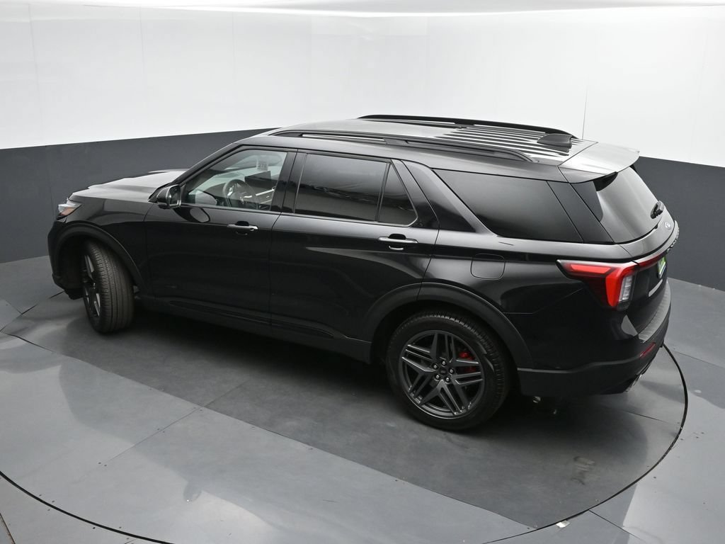 Certified 2026 Ford Explorer ST AWD/4WD image 47