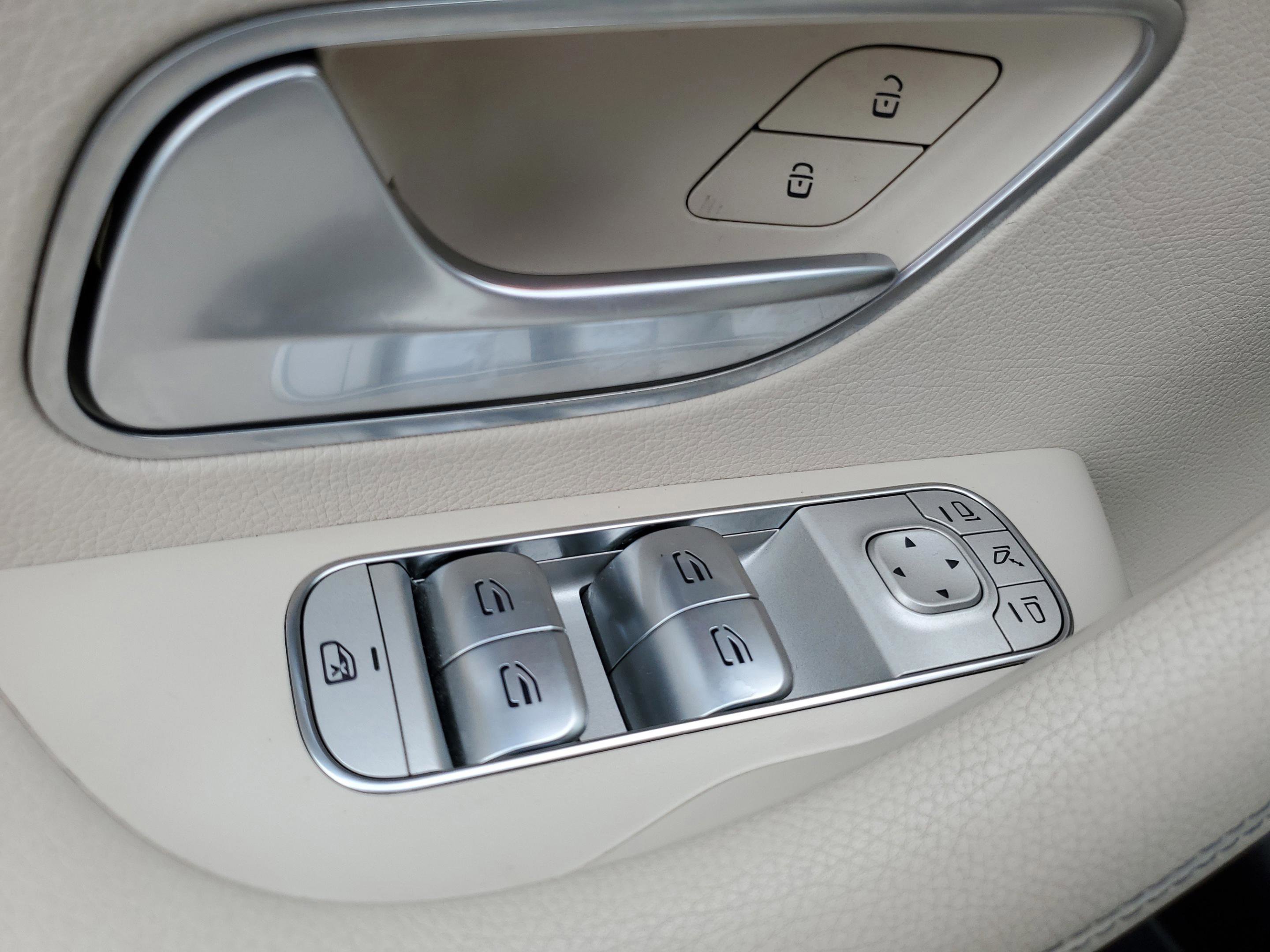 Used 2022 Mercedes-Benz GLE 350 4MATIC image 39