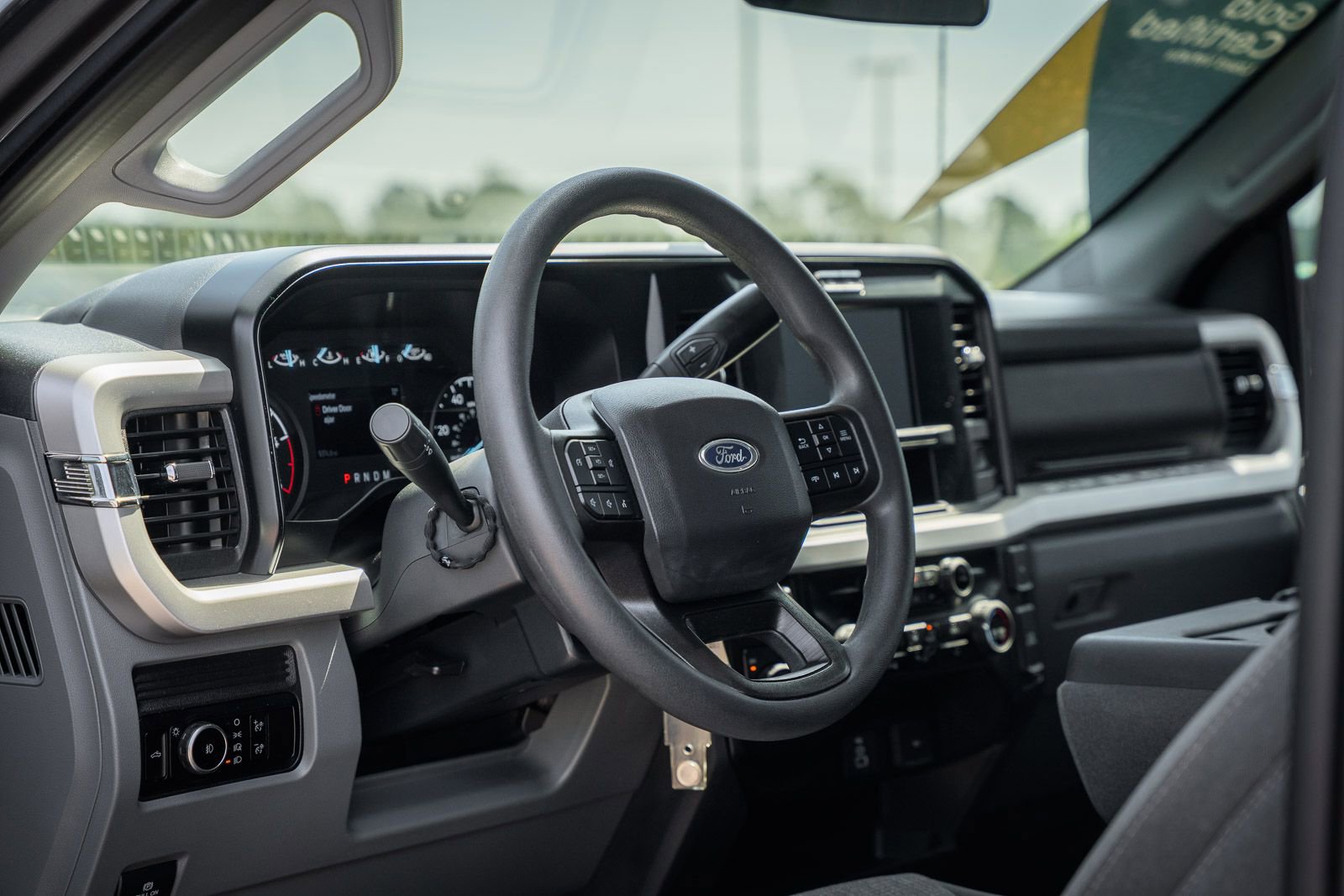 Certified 2025 Ford F250 XLT w/ 360-Degree Camera Package AWD/4WD image 21