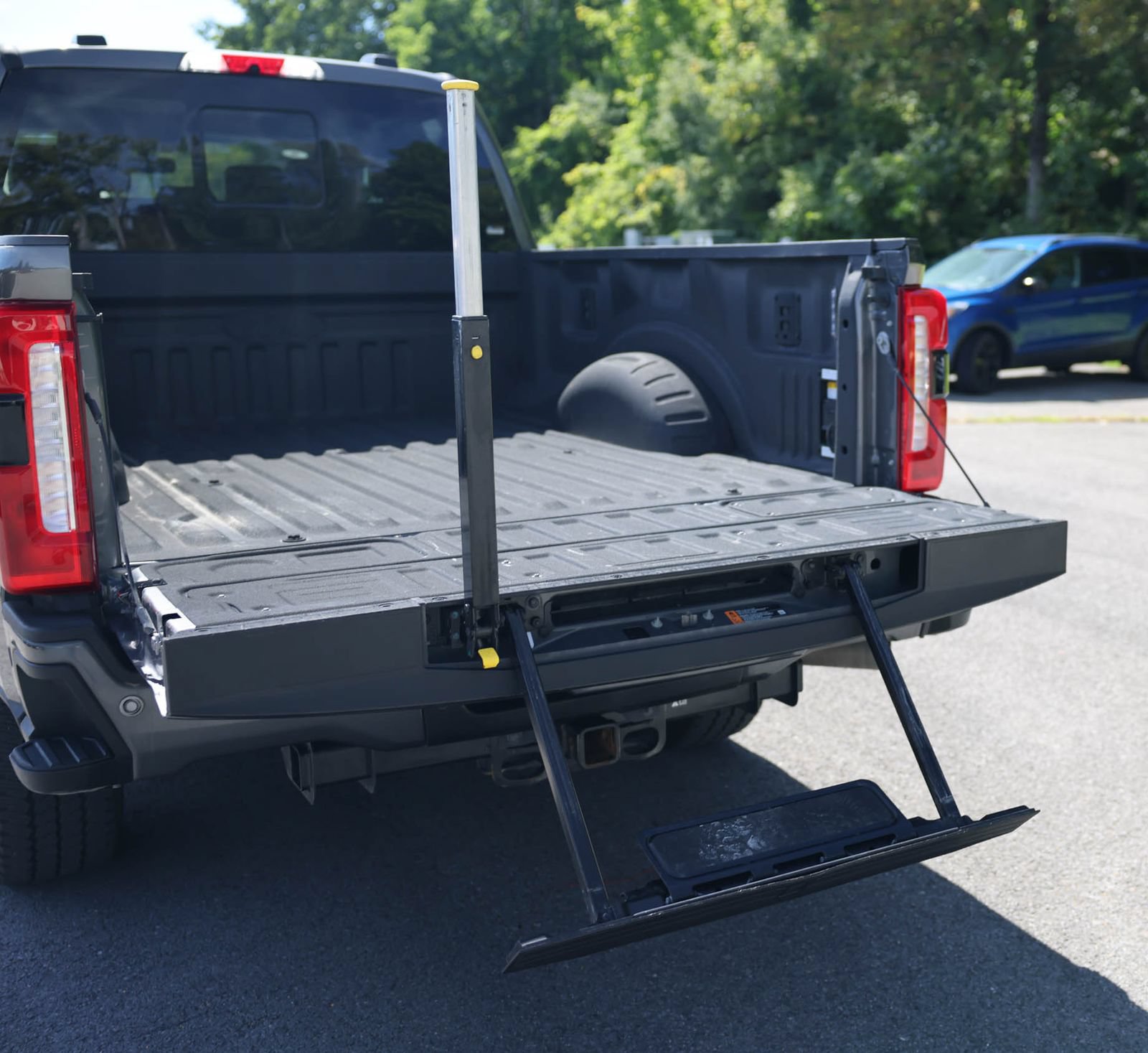 Certified 2025 Ford F250 Lariat w/ Lariat Ultimate Package AWD/4WD image 17
