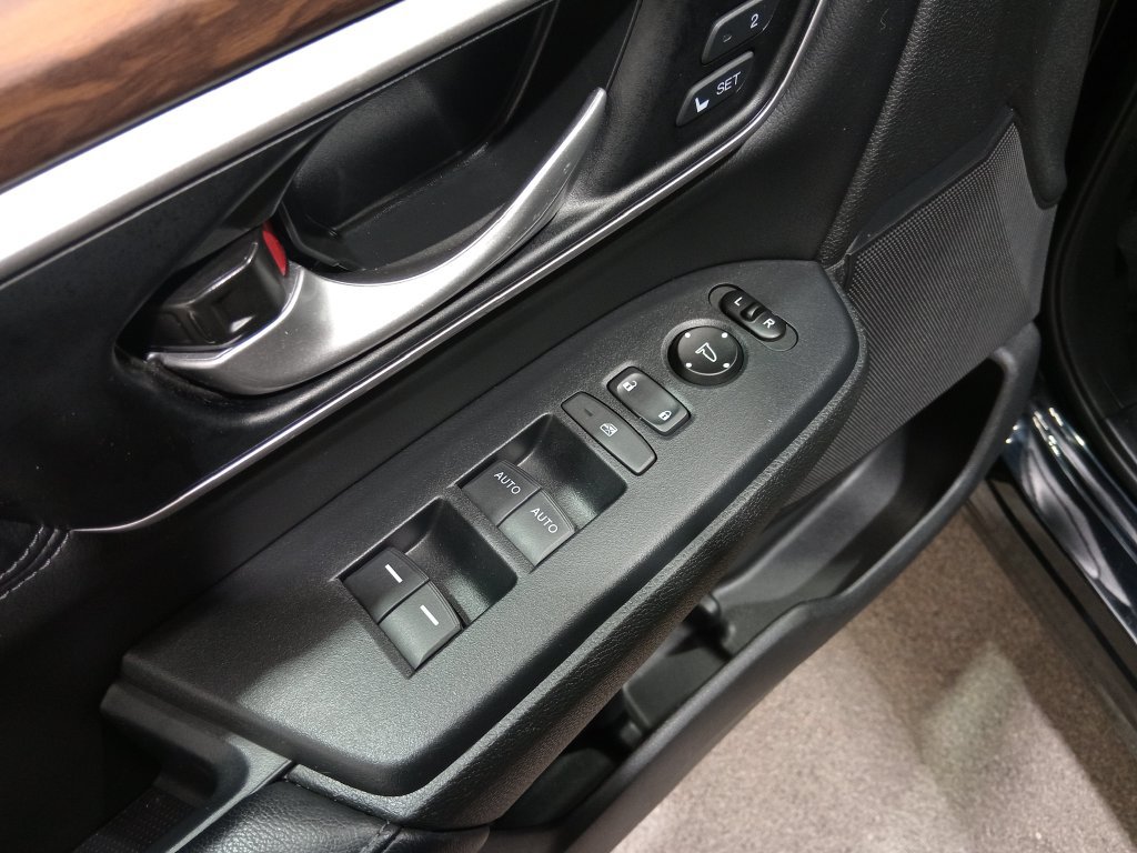 Used 2020 Honda CR-V EX-L image 19