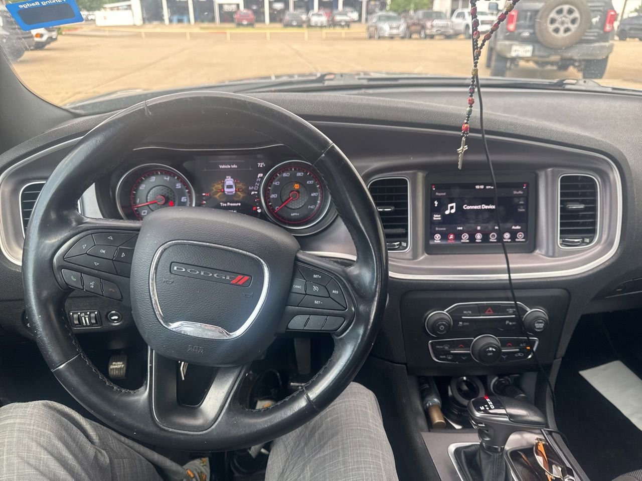 Used 2019 Dodge Charger SXT RWD image 11