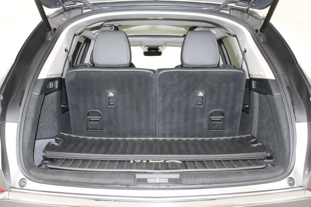 Used 2023 Acura MDX w/ Technology Package AWD/4WD image 15