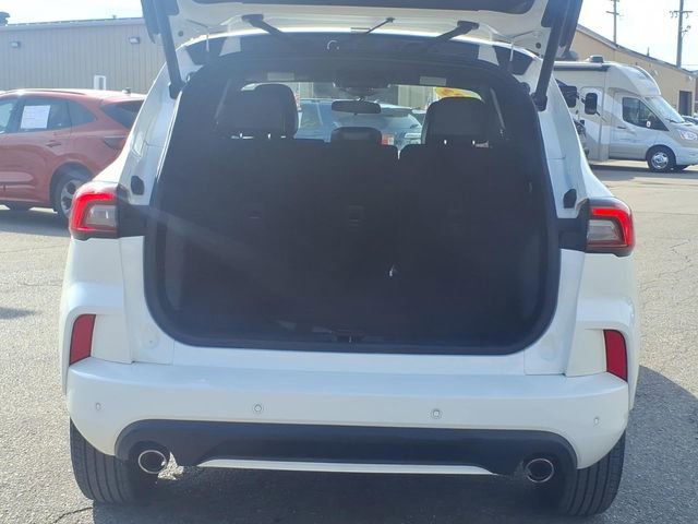 Certified 2023 Ford Escape ST-Line Select w/ Tech Pack #2 AWD/4WD image 10
