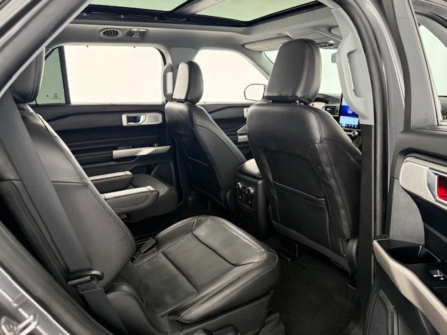 Certified 2022 Ford Explorer Limited w/ Limited Technology Package image 22