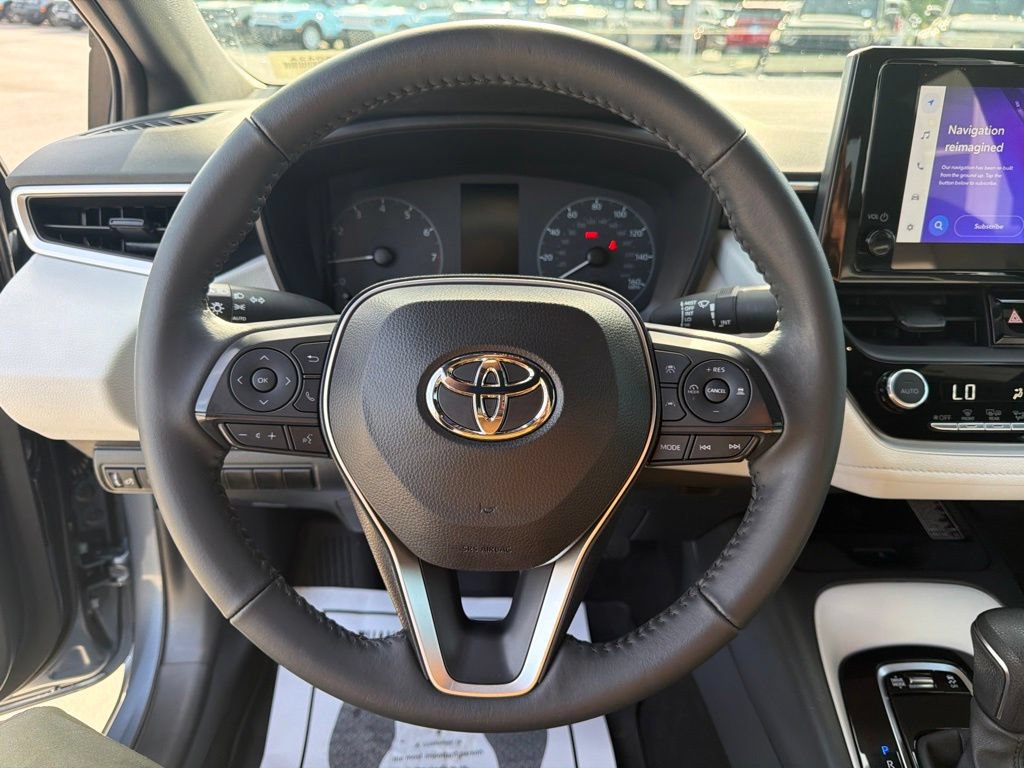 Used 2024 Toyota Corolla SE w/ SE Premium Package FWD image 21