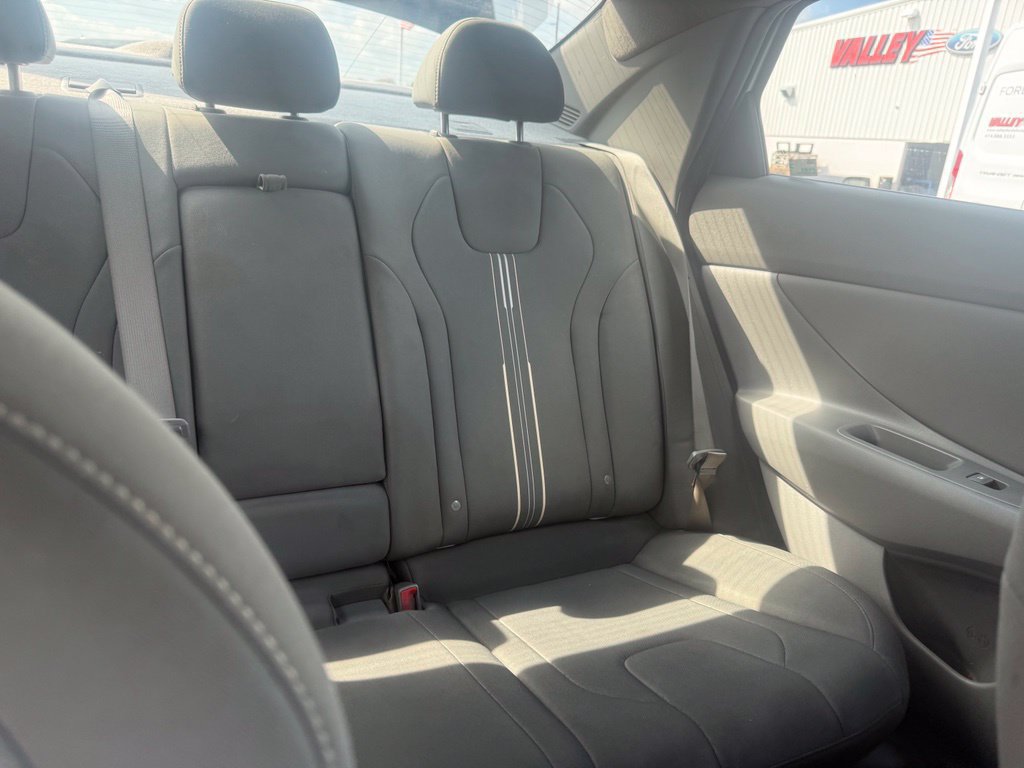 Used 2024 Hyundai Elantra SEL w/ Convenience Package FWD image 51