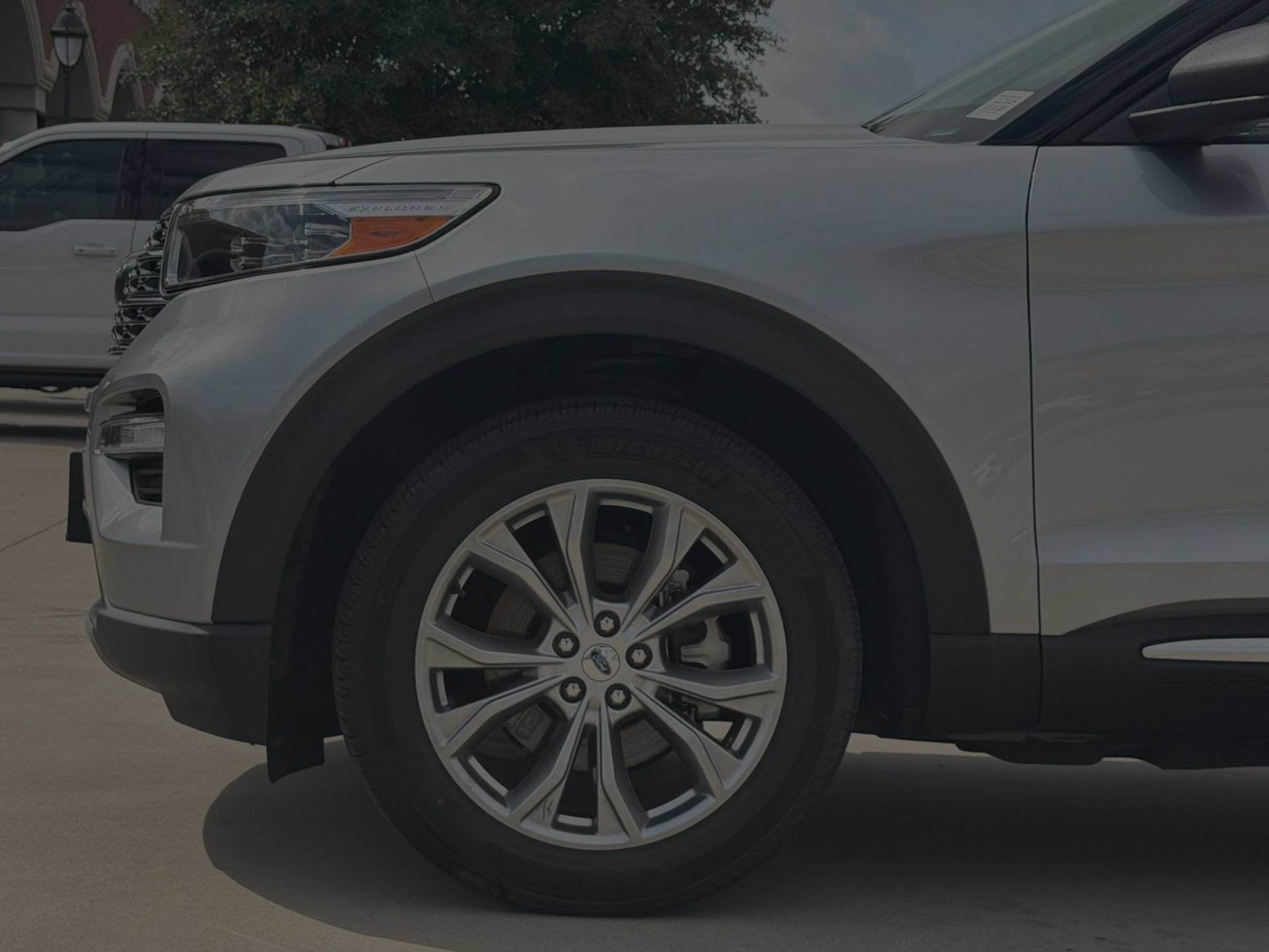 Certified 2023 Ford Explorer XLT w/ Equipment Group 202A RWD image 10