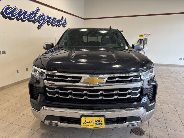 Used 2024 Chevrolet Silverado 1500 LTZ w/ LTZ Premium Package AWD/4WD image 8