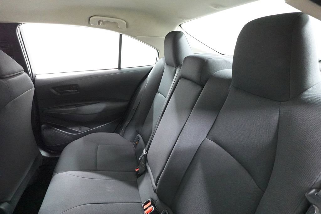 Used 2022 Toyota Corolla LE image 23