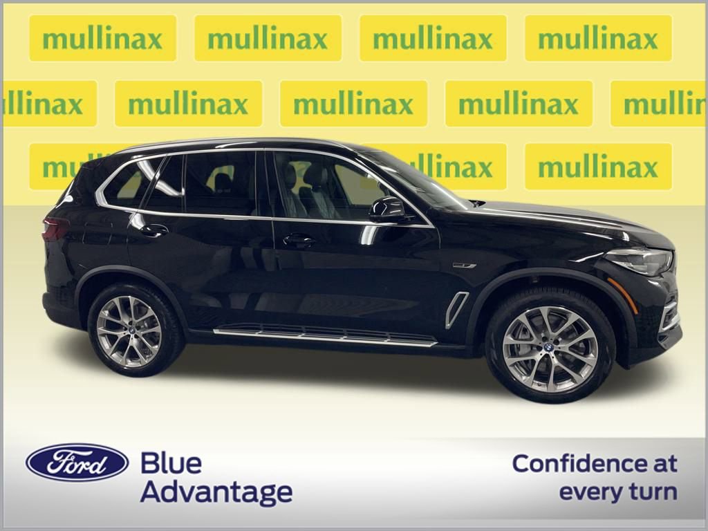 Used 2023 BMW X5 xDrive45e image 2