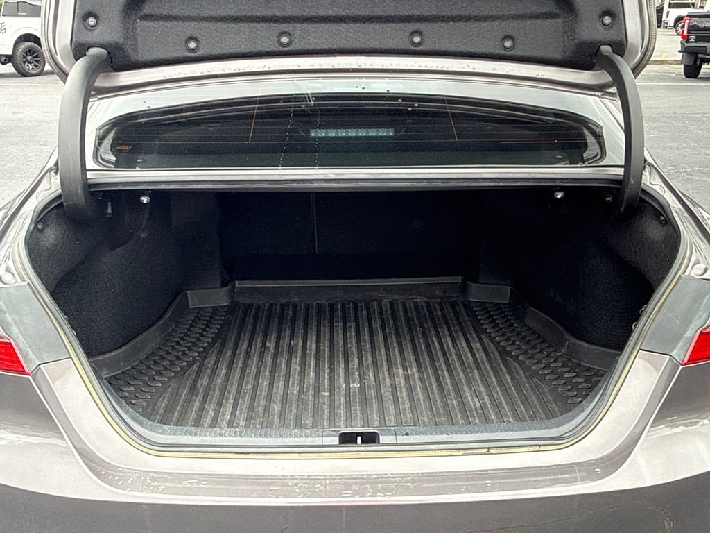 Used 2023 Toyota Camry LE image 19