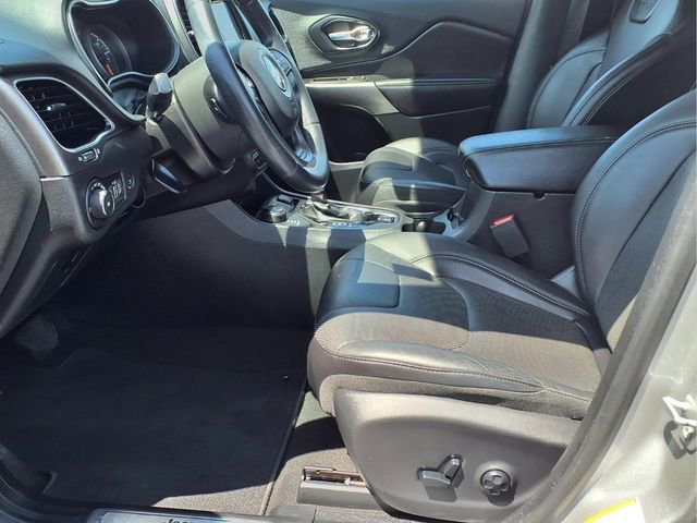 Used 2019 Jeep Cherokee Limited AWD/4WD image 13