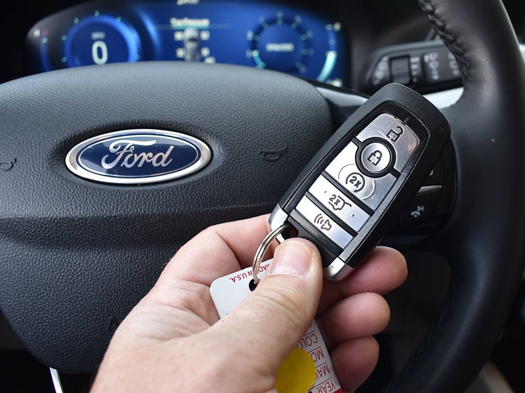 Certified 2021 Ford Escape SEL w/ Technology Package FWD image 11