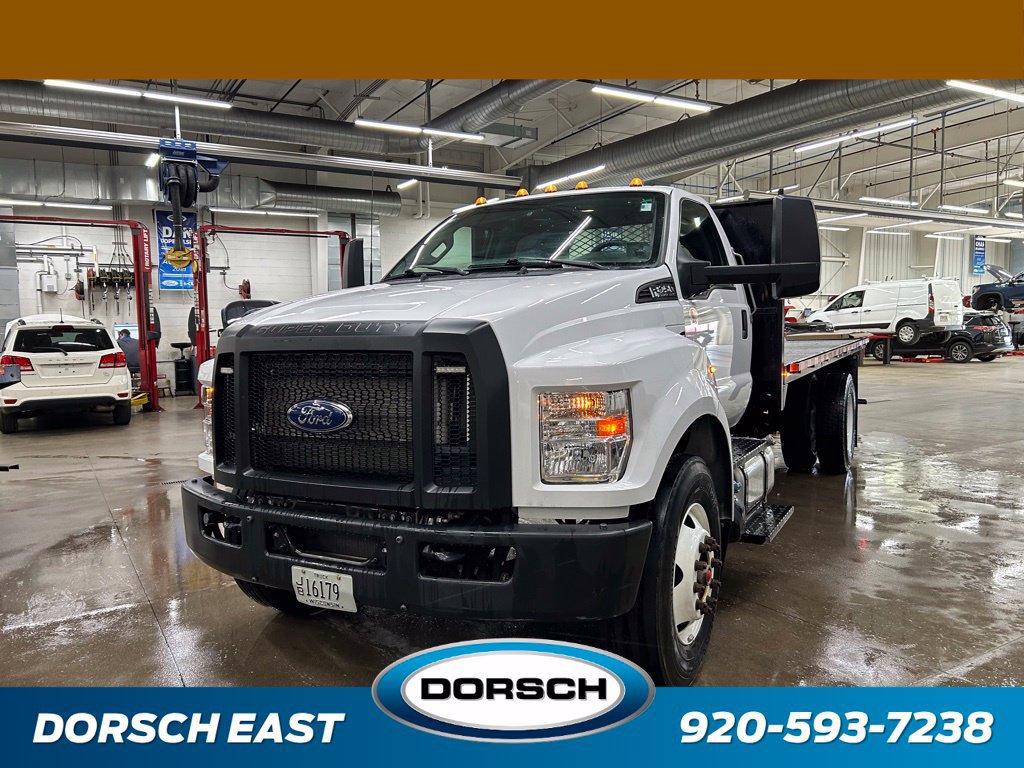 Certified 2022 Ford F750 2WD Regular Cab Super Duty image 1