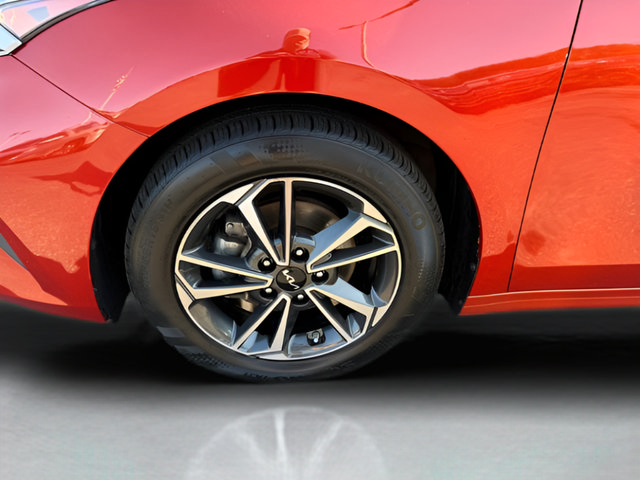 Used 2023 Kia Forte LXS w/ LXS Technology Package FWD image 22